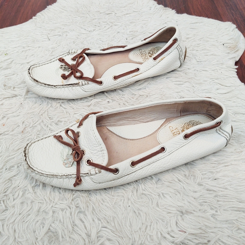 Vince Camuto Pinna White Leather Moccasin Boat Shoes - Picture 3 of 5